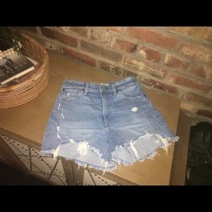 Abercrombie & Fitch 27/4 4inch high rise mom shorts Curve Love